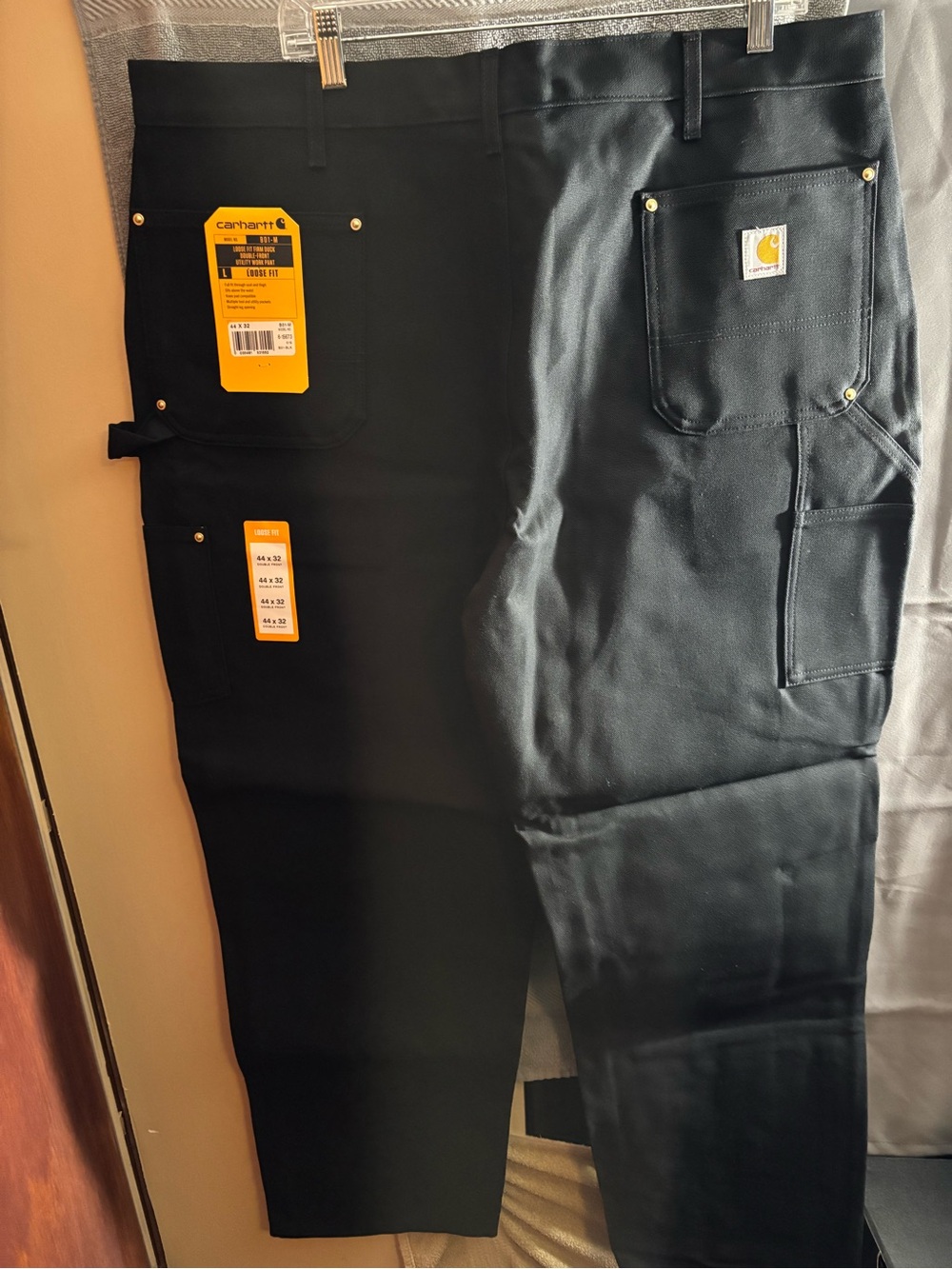 Carhartt Men’s Black Cargo Work Pants with Utility Pockets